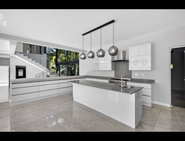 4 BEDROOM HOUSE FOR SALE IN BRYANSTON